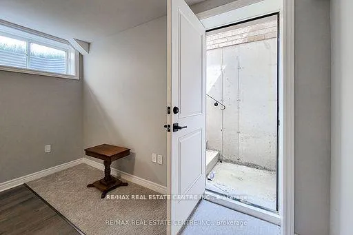 Photo 9 of 28 Spring Crest Way, Thorold, Rolling Meadows — HOMEH