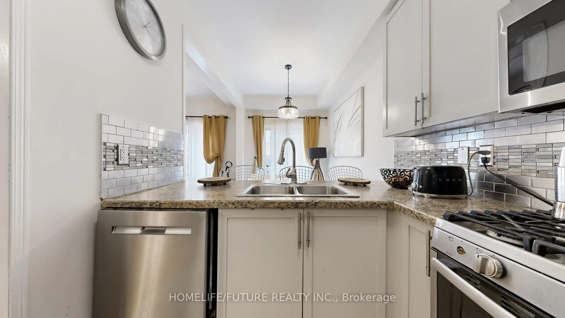 Photo 15 of 38 Marjoram Drive, Ajax, South East — HOMEH