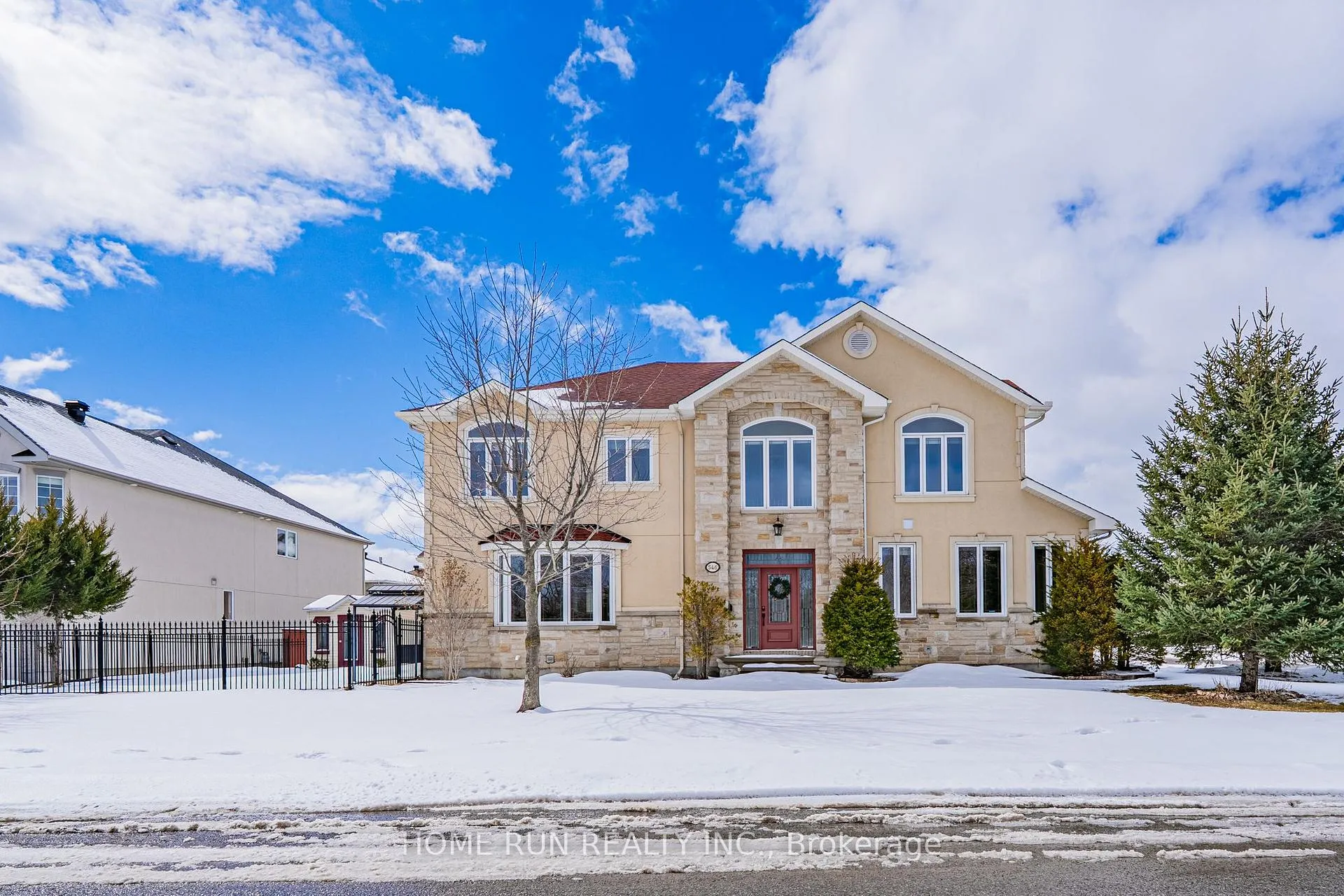 Photo 2 of 546 Kochar Drive, Ottawa, Mooneys Bay — HOMEH