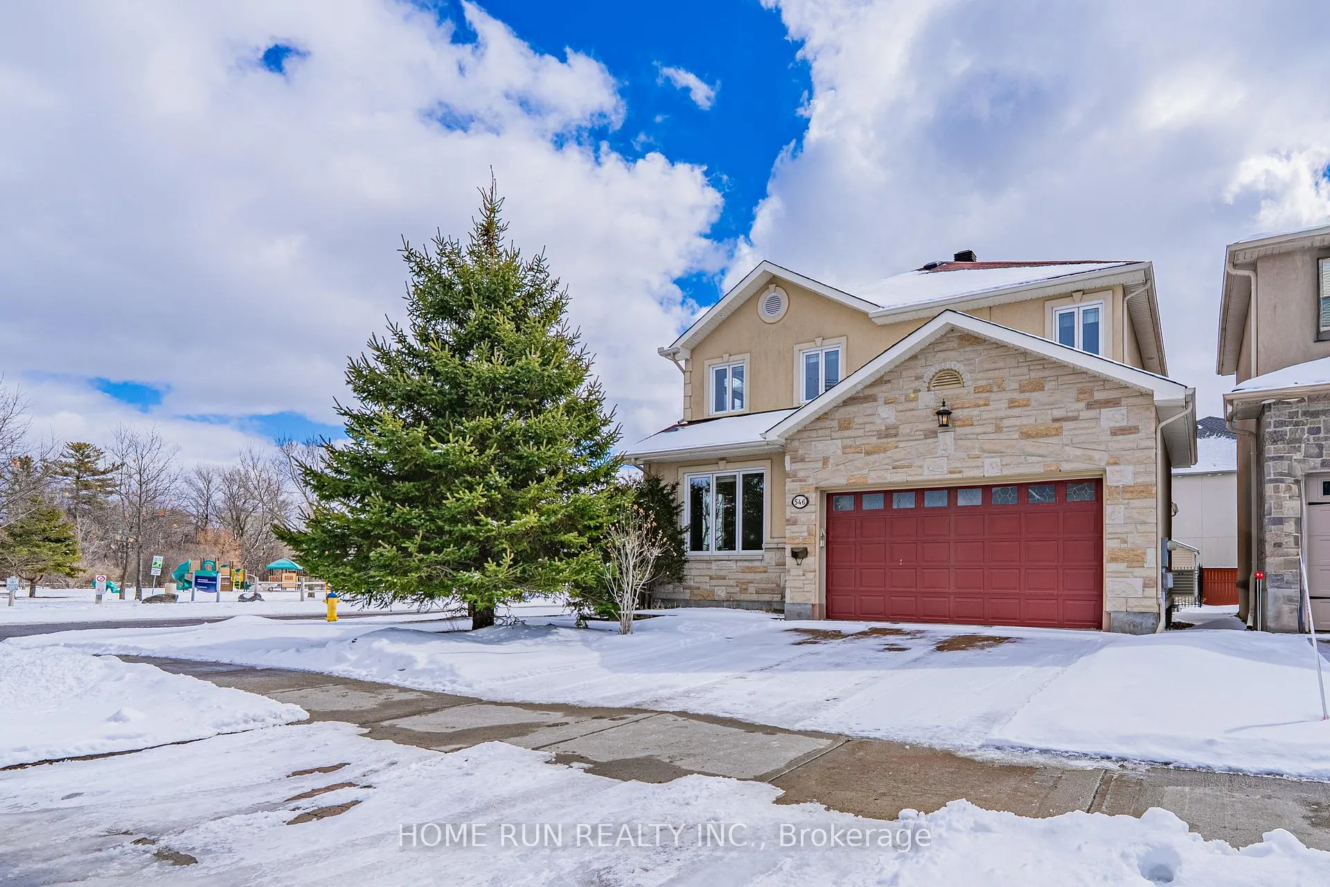 Photo 3 of 546 Kochar Drive, Ottawa, Mooneys Bay — HOMEH