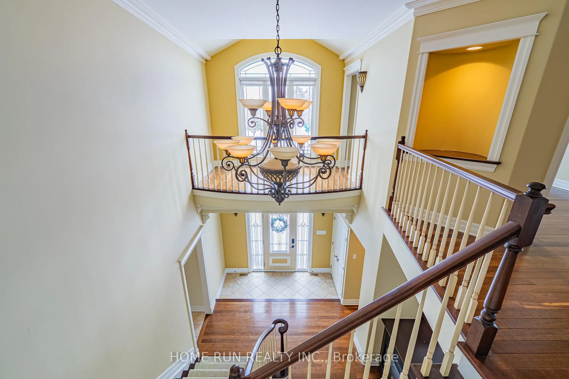 Photo 24 of 546 Kochar Drive, Ottawa, Mooneys Bay — HOMEH