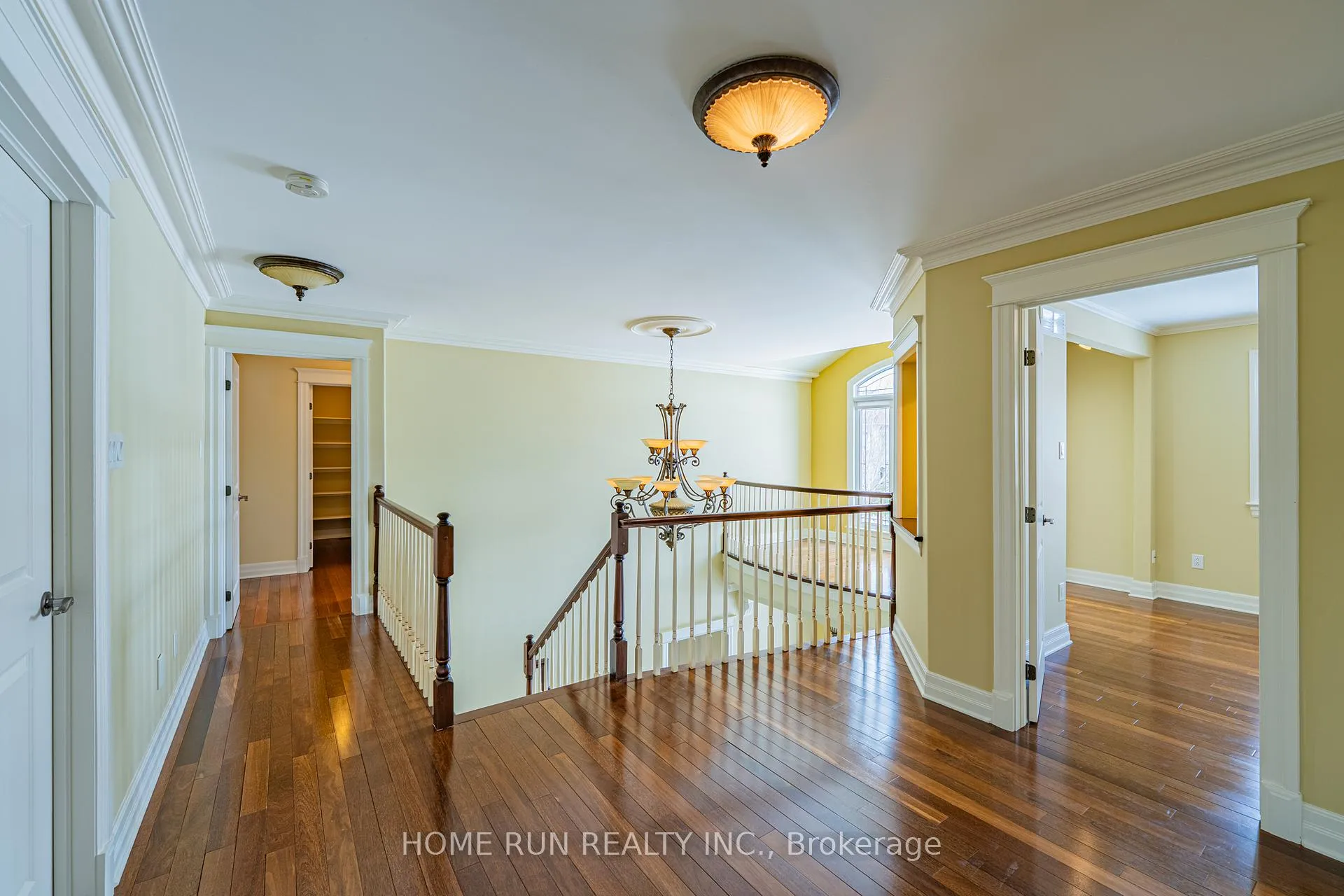 Photo 26 of 546 Kochar Drive, Ottawa, Mooneys Bay — HOMEH