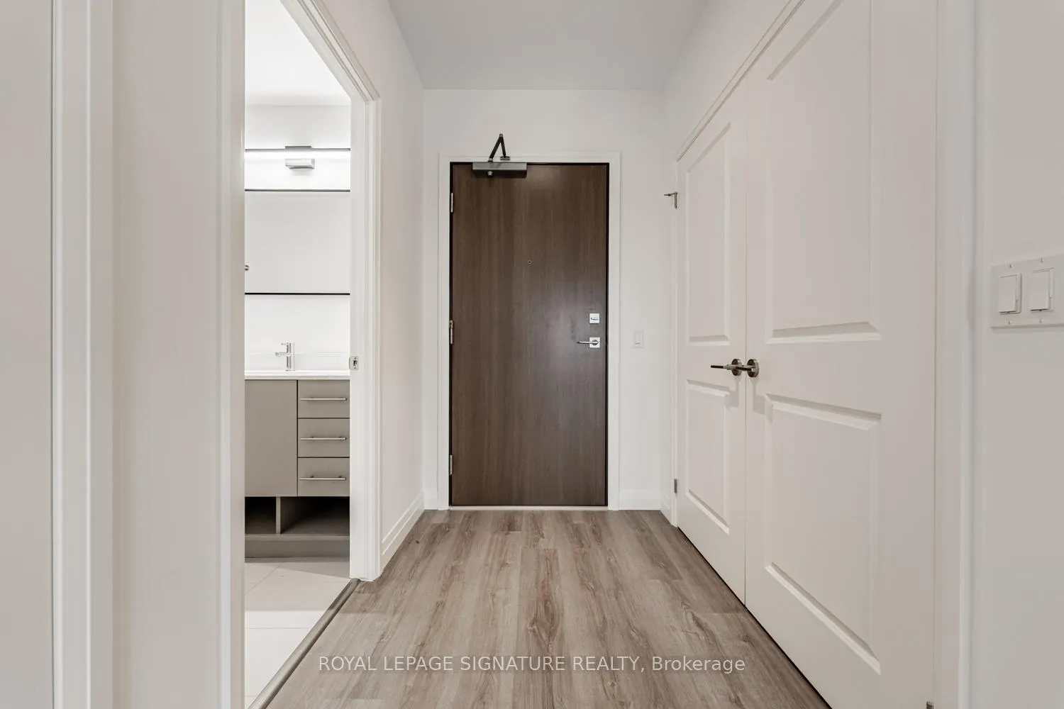 Photo 4 of Unit 612, 525 New Dundee Road, Kitchener — HOMEH