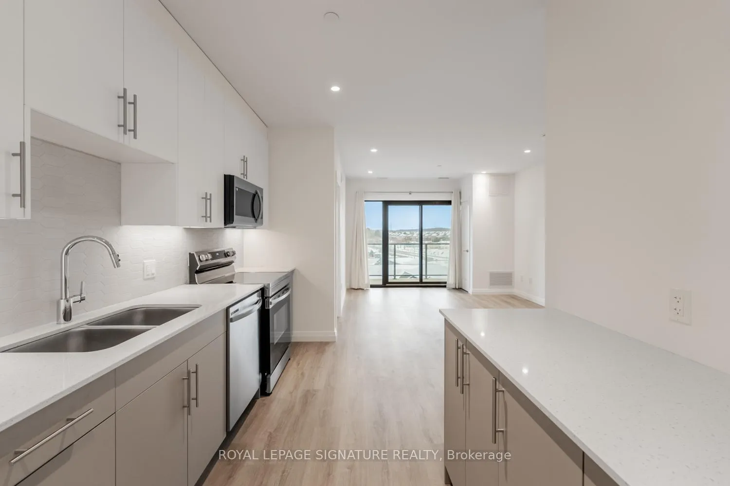 Photo 10 of Unit 612, 525 New Dundee Road, Kitchener — HOMEH