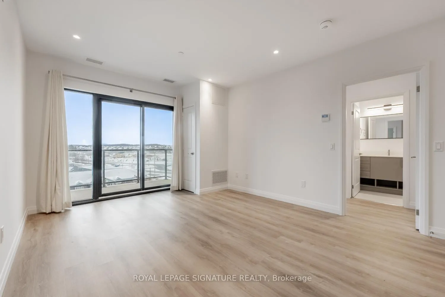 Photo 15 of Unit 612, 525 New Dundee Road, Kitchener — HOMEH