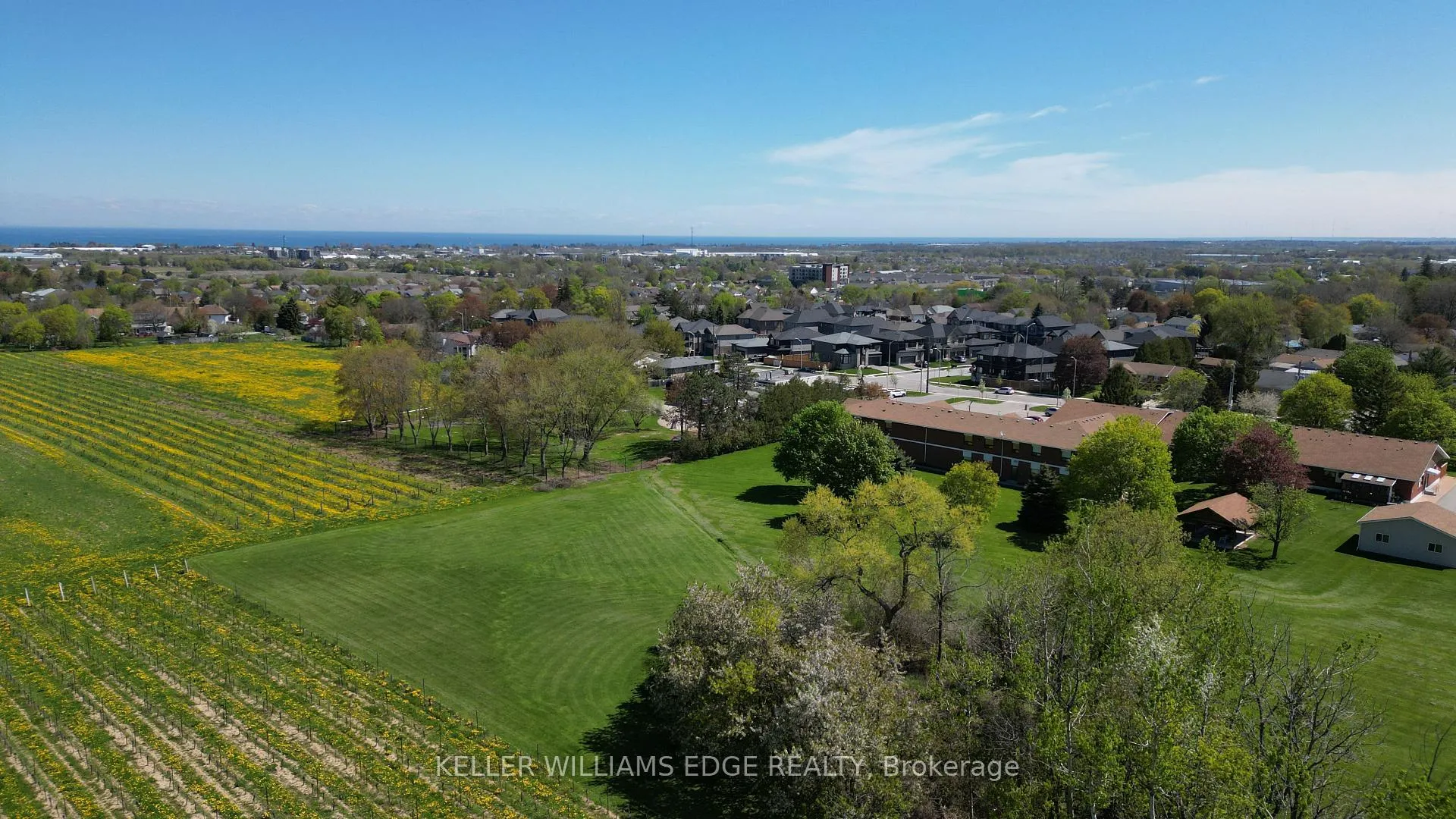 Photo 49 of 5115 Rose Avenue, Lincoln, Beamsville — HOMEH