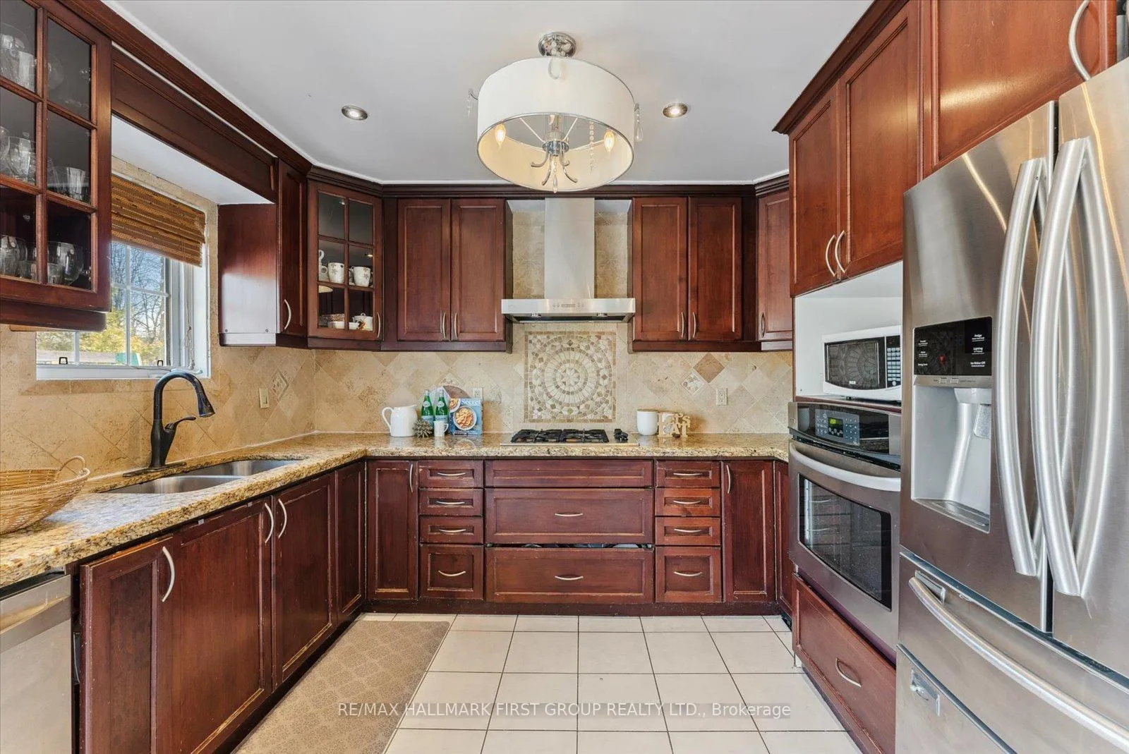 Photo 10 of 75 Sullivan Drive, Ajax, Central — HOMEH