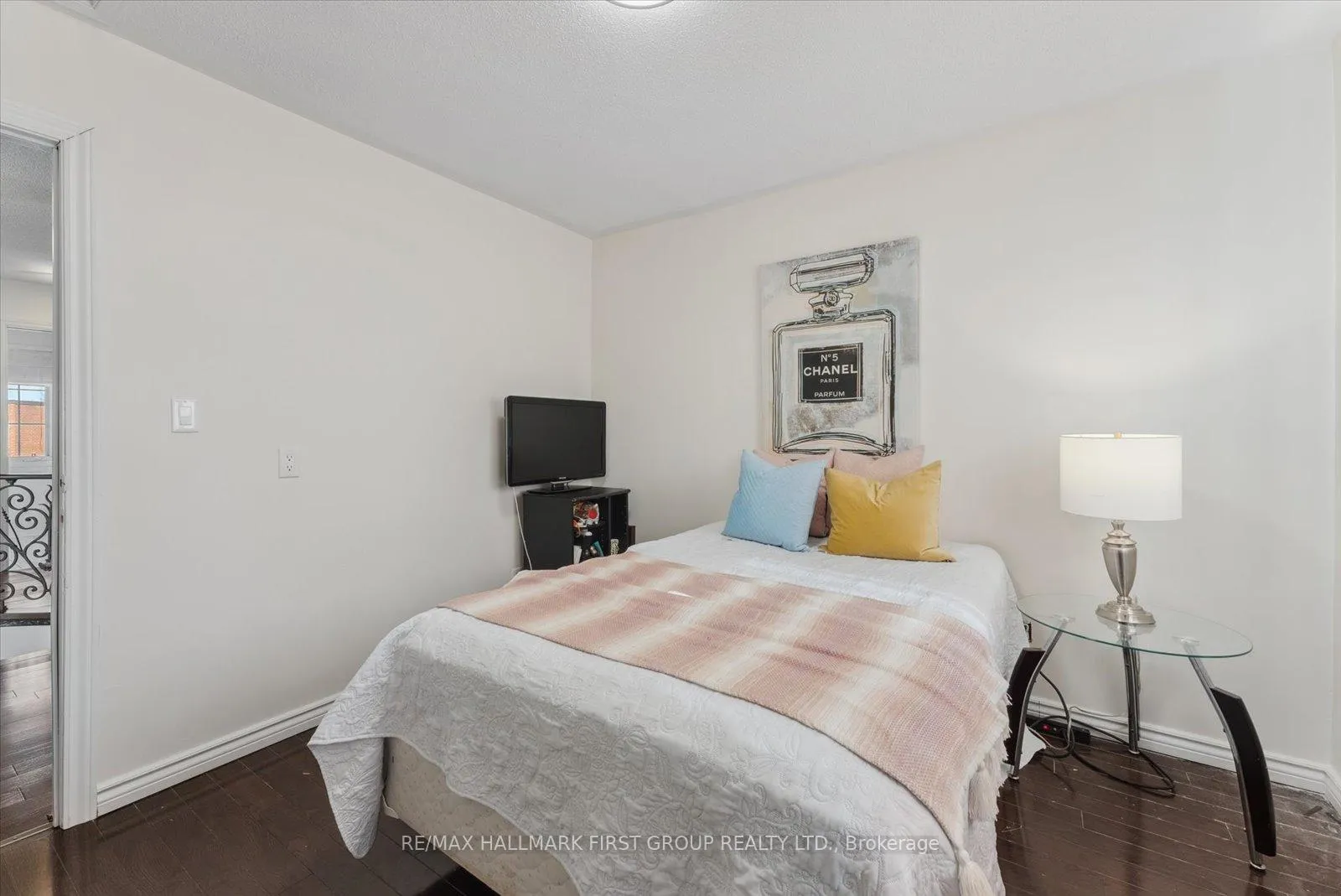 Photo 19 of 75 Sullivan Drive, Ajax, Central — HOMEH