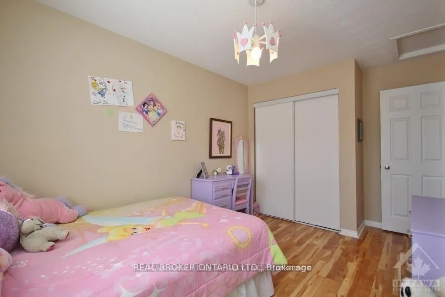 Photo 14 of 615 Pepperville Crescent, Ottawa, Kanata - Emerald Meadows/Trailwest — HOMEH