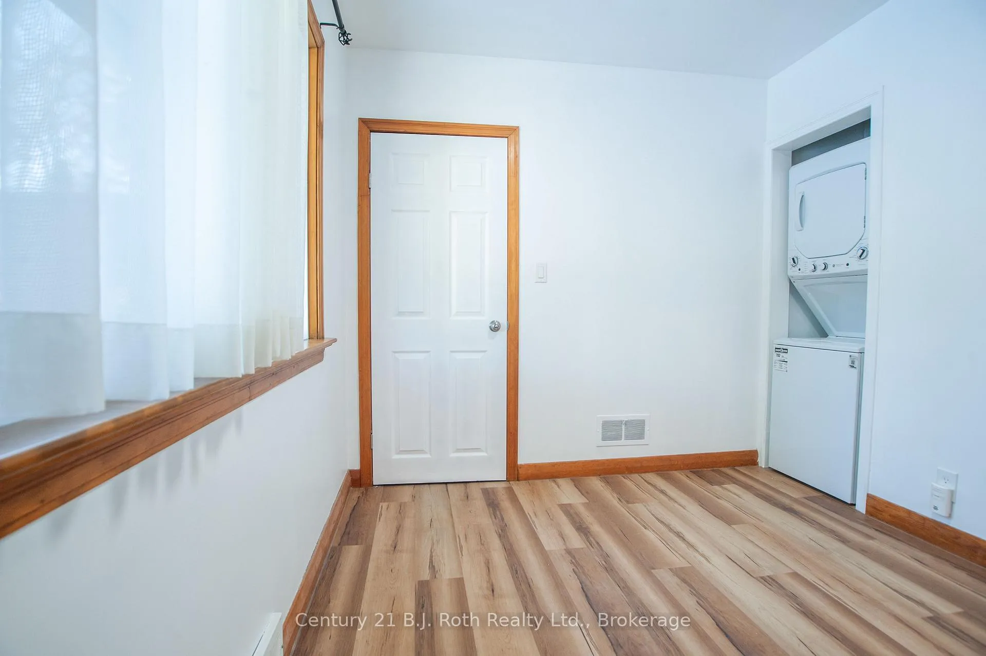 Photo 9 of Unit Main, 639 Yonge Street, Midland — HOMEH