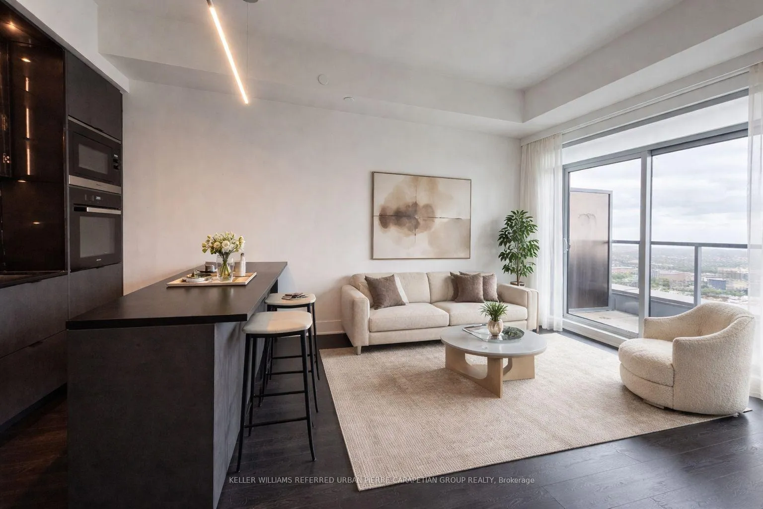 Front of Unit 4201, 11 Yorkville Avenue