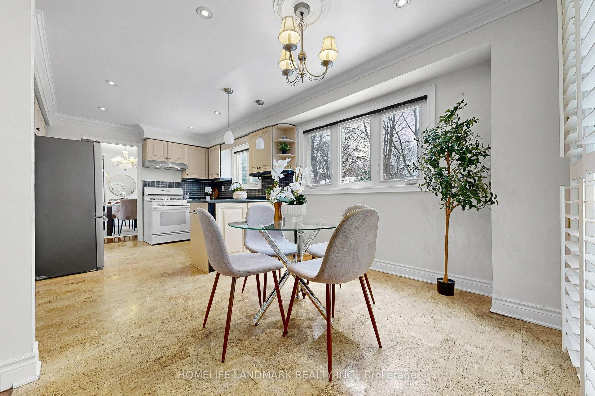 Photo 13 of 51 Emeline Crescent, Markham, Markham Village — HOMEH