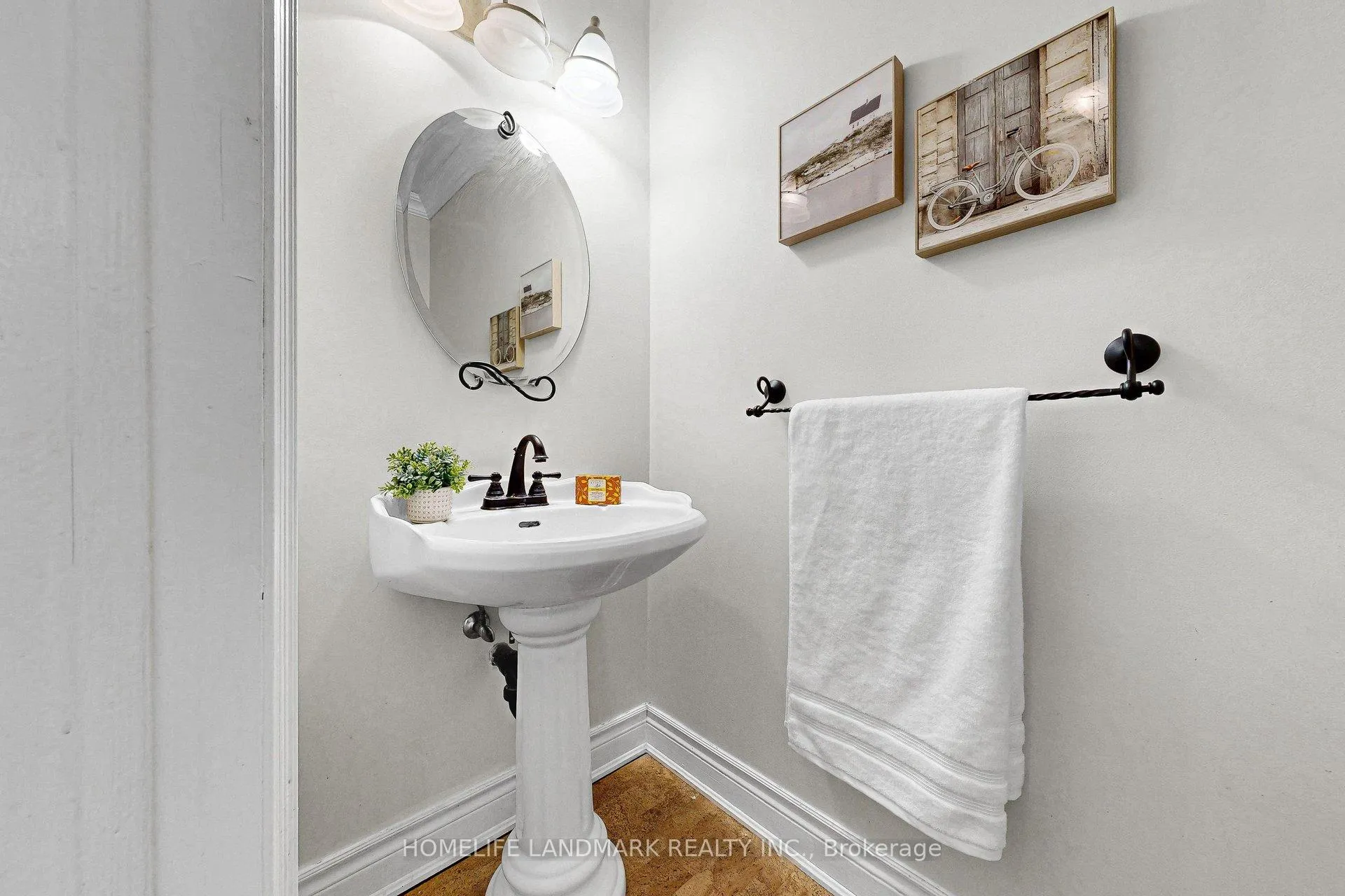 Photo 18 of 51 Emeline Crescent, Markham, Markham Village — HOMEH