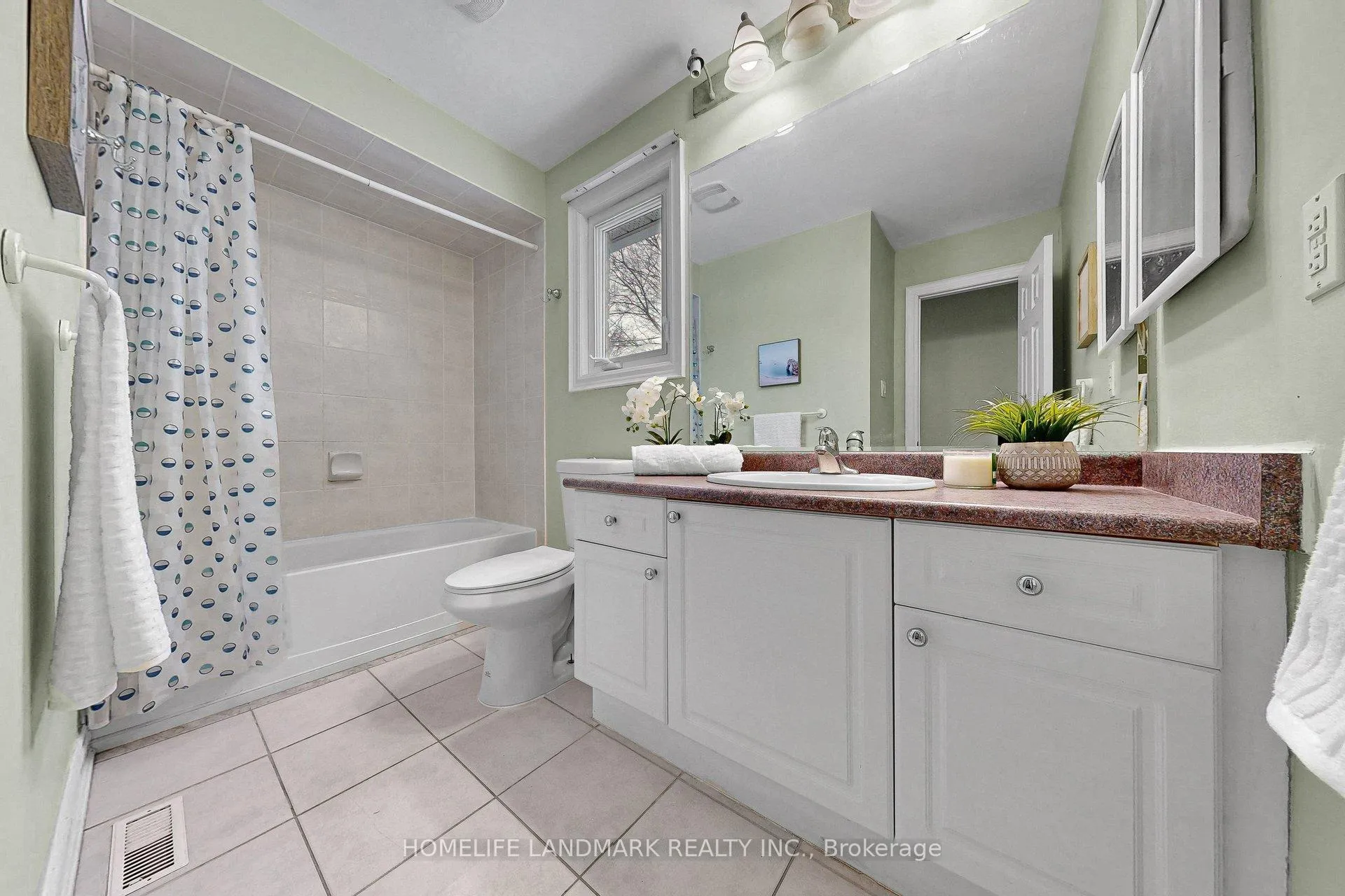 Photo 23 of 51 Emeline Crescent, Markham, Markham Village — HOMEH