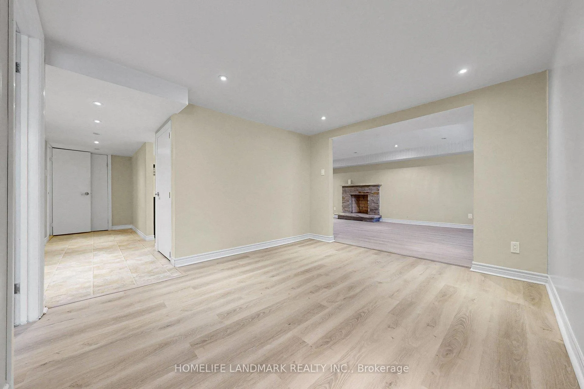 Photo 33 of 51 Emeline Crescent, Markham, Markham Village — HOMEH