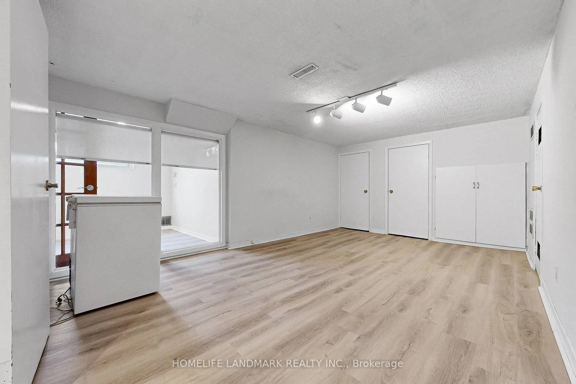 Photo 35 of 51 Emeline Crescent, Markham, Markham Village — HOMEH