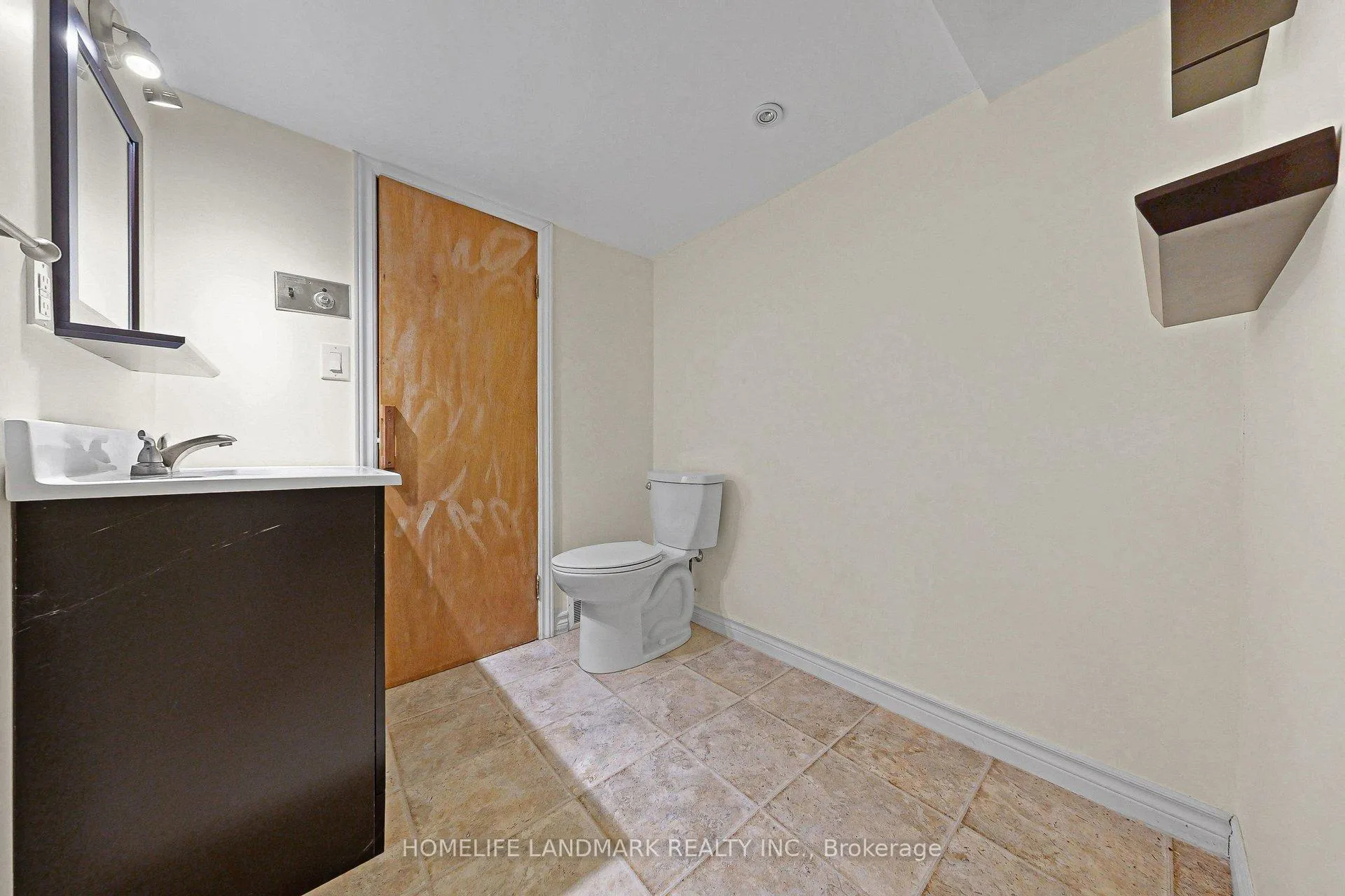 Photo 37 of 51 Emeline Crescent, Markham, Markham Village — HOMEH