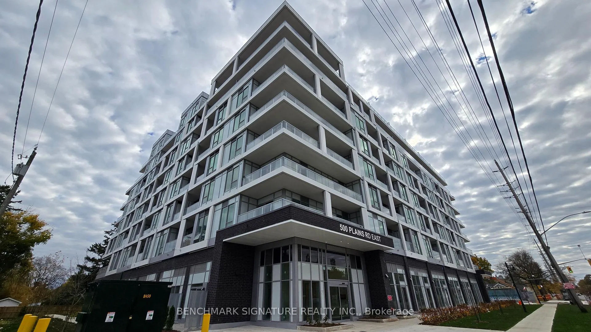 Front of Unit 207, 500 Plains Road E