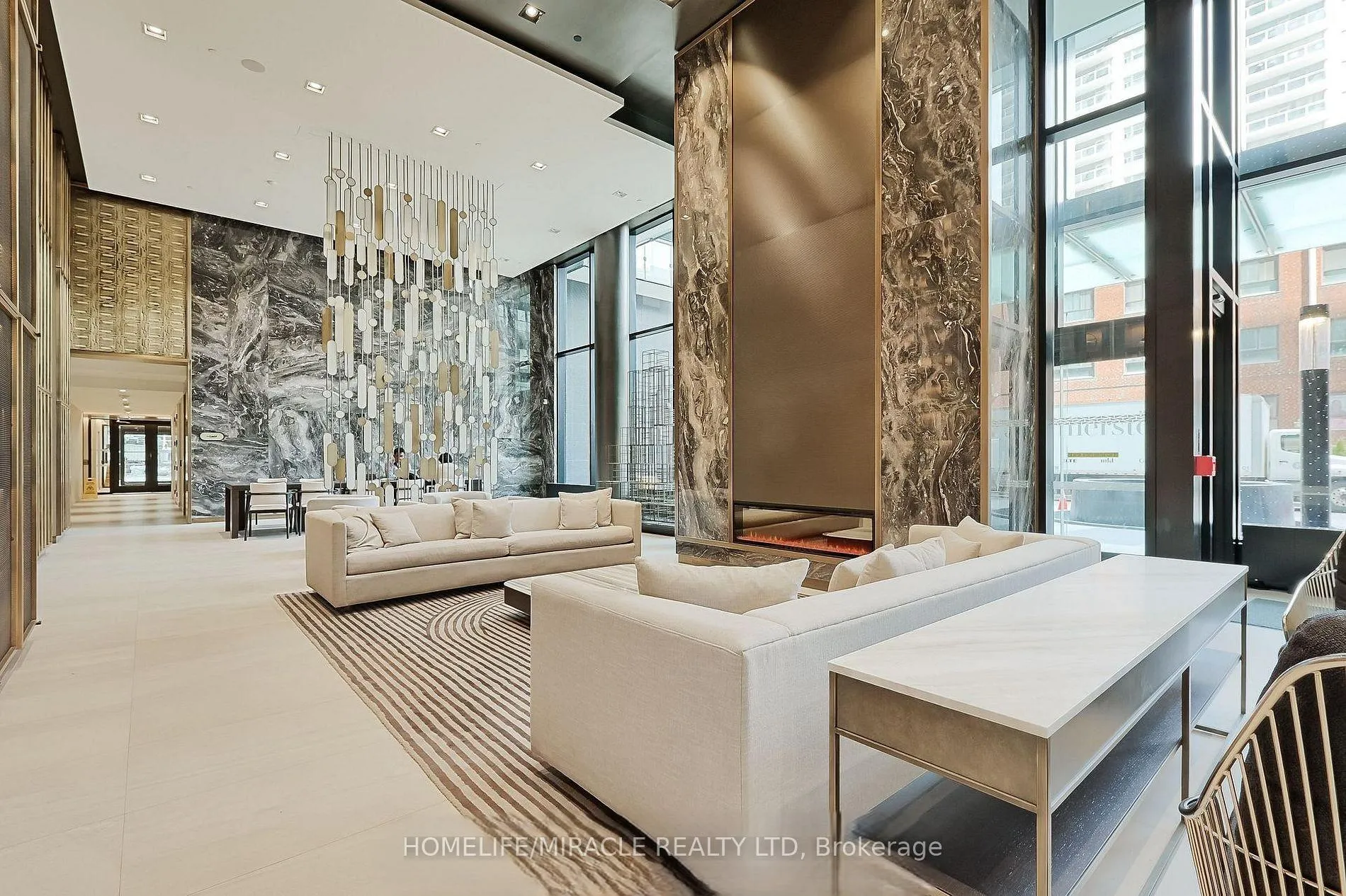 Photo 11 of Unit 1805, 127 Broadway Avenue, Toronto, Mount Pleasant West — HOMEH