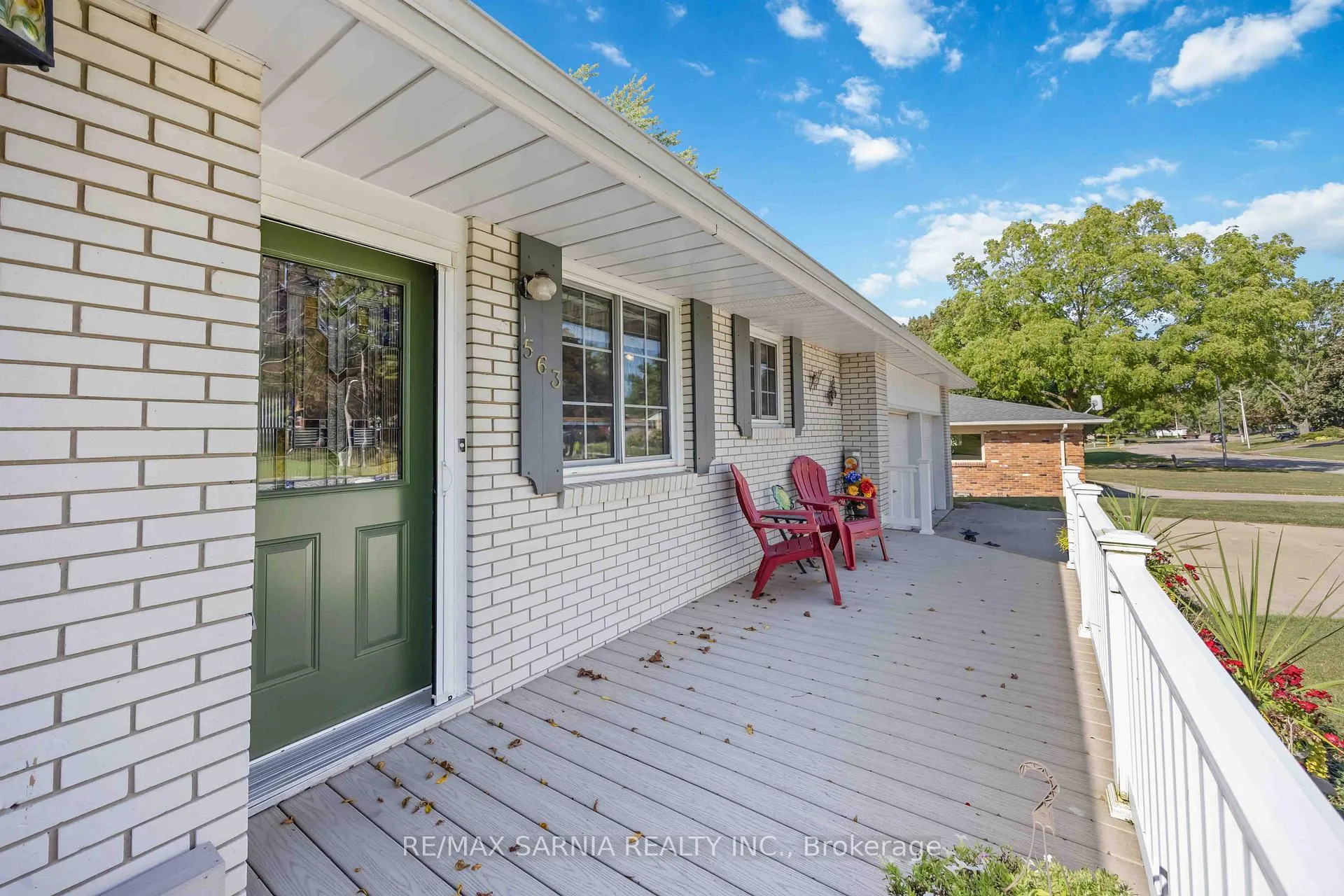 Photo 2 of 563 Riverside Drive, St. Clair — HOMEH
