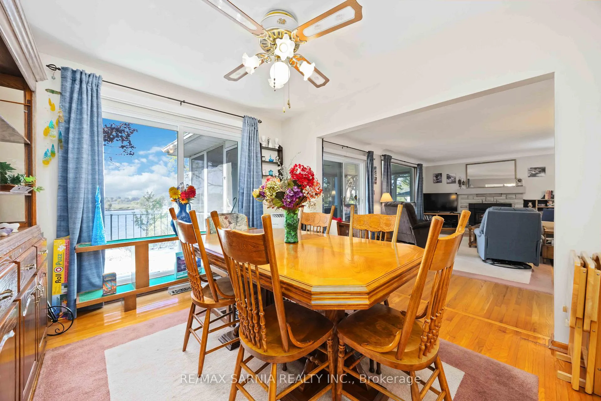 Photo 10 of 563 Riverside Drive, St. Clair — HOMEH