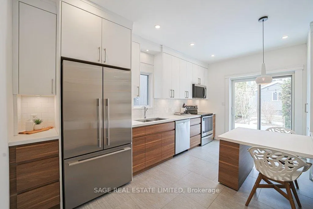 Photo 4 of 124 Langley Avenue, Toronto, North Riverdale — HOMEH