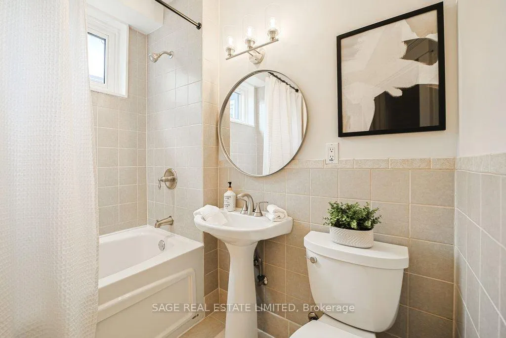 Photo 18 of 124 Langley Avenue, Toronto, North Riverdale — HOMEH