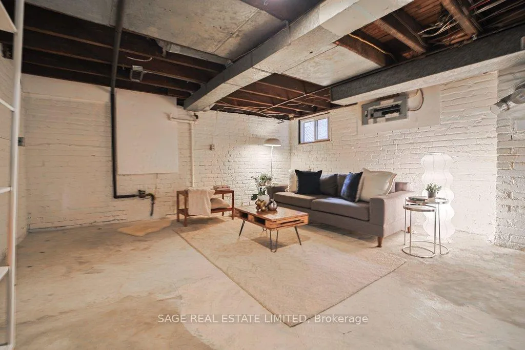 Photo 19 of 124 Langley Avenue, Toronto, North Riverdale — HOMEH