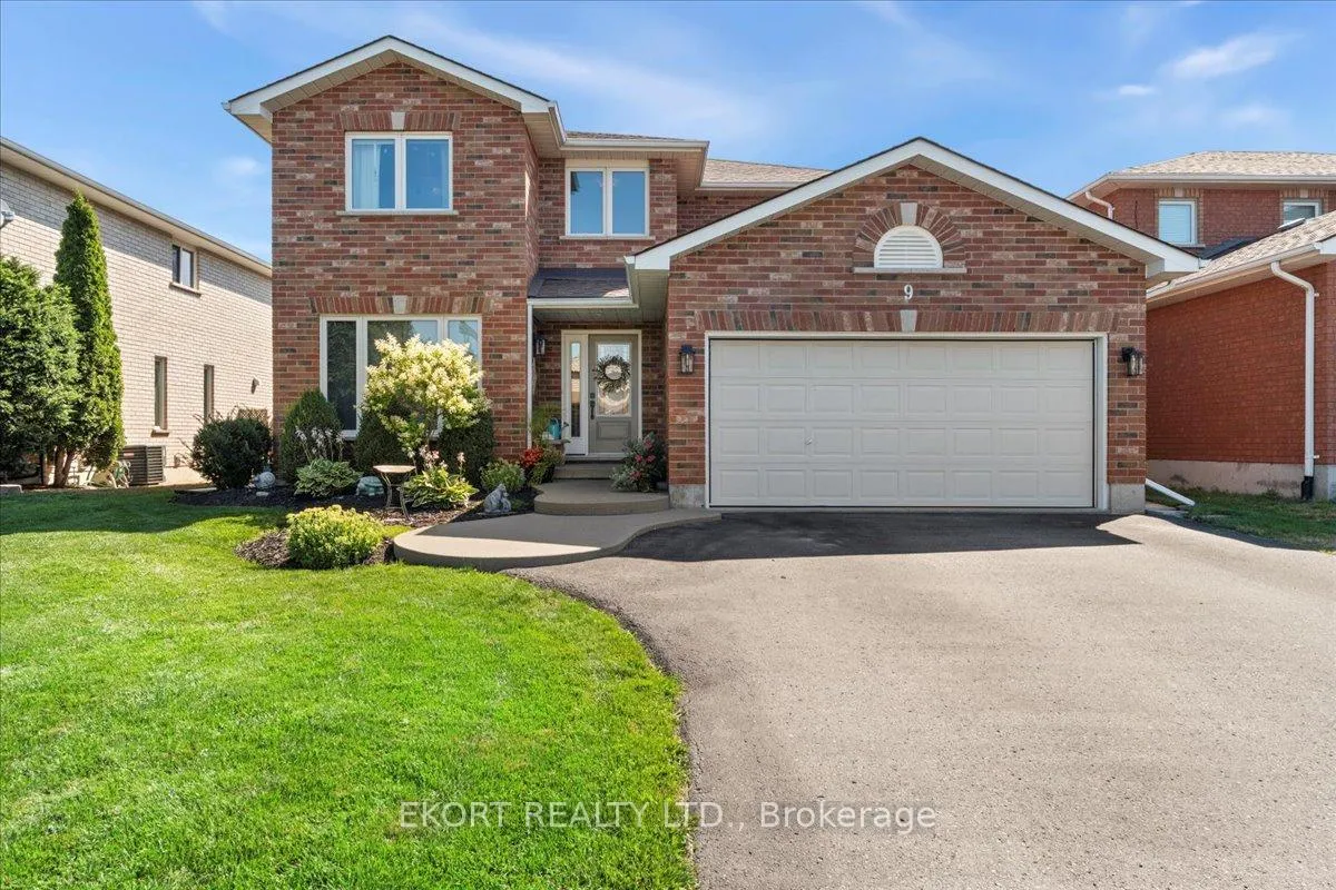 Photo 2 of 9 Huron Lane, Belleville, Belleville Ward — HOMEH