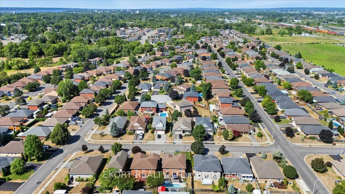 Photo 44 of 9 Huron Lane, Belleville, Belleville Ward — HOMEH