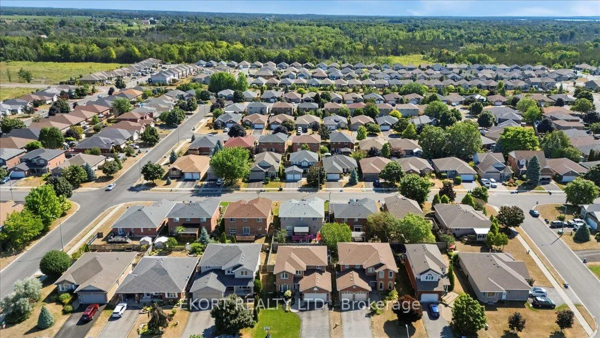 Photo 48 of 9 Huron Lane, Belleville, Belleville Ward — HOMEH