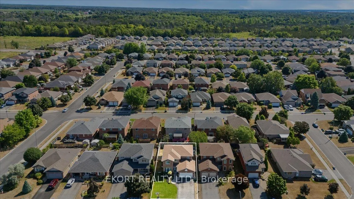 Photo 49 of 9 Huron Lane, Belleville, Belleville Ward — HOMEH