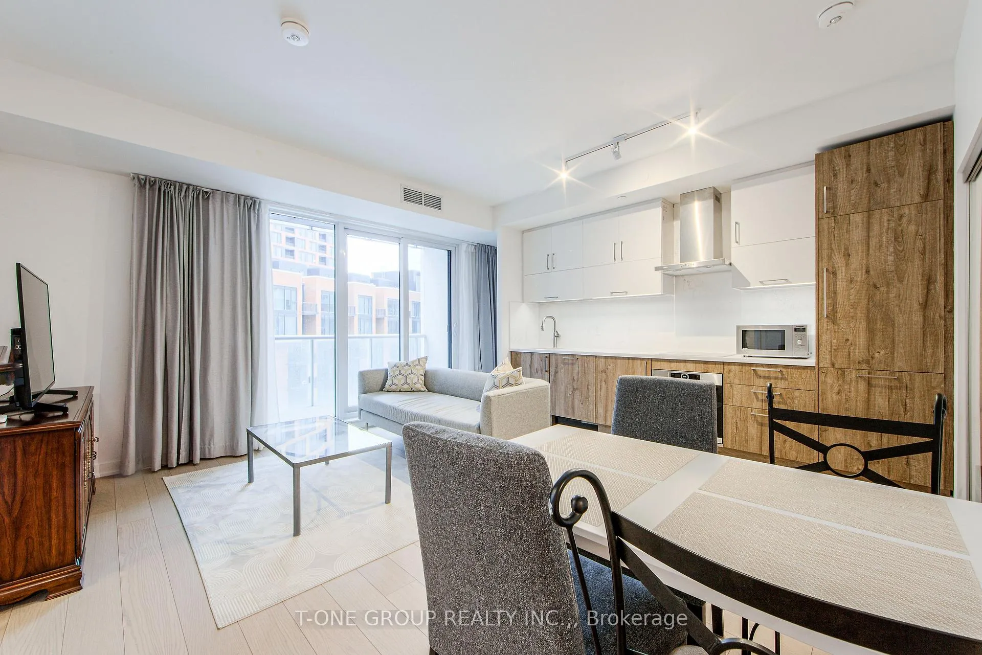 Photo 6 of Unit 912B, 292 Verdale Crossing, Markham, Unionville — HOMEH