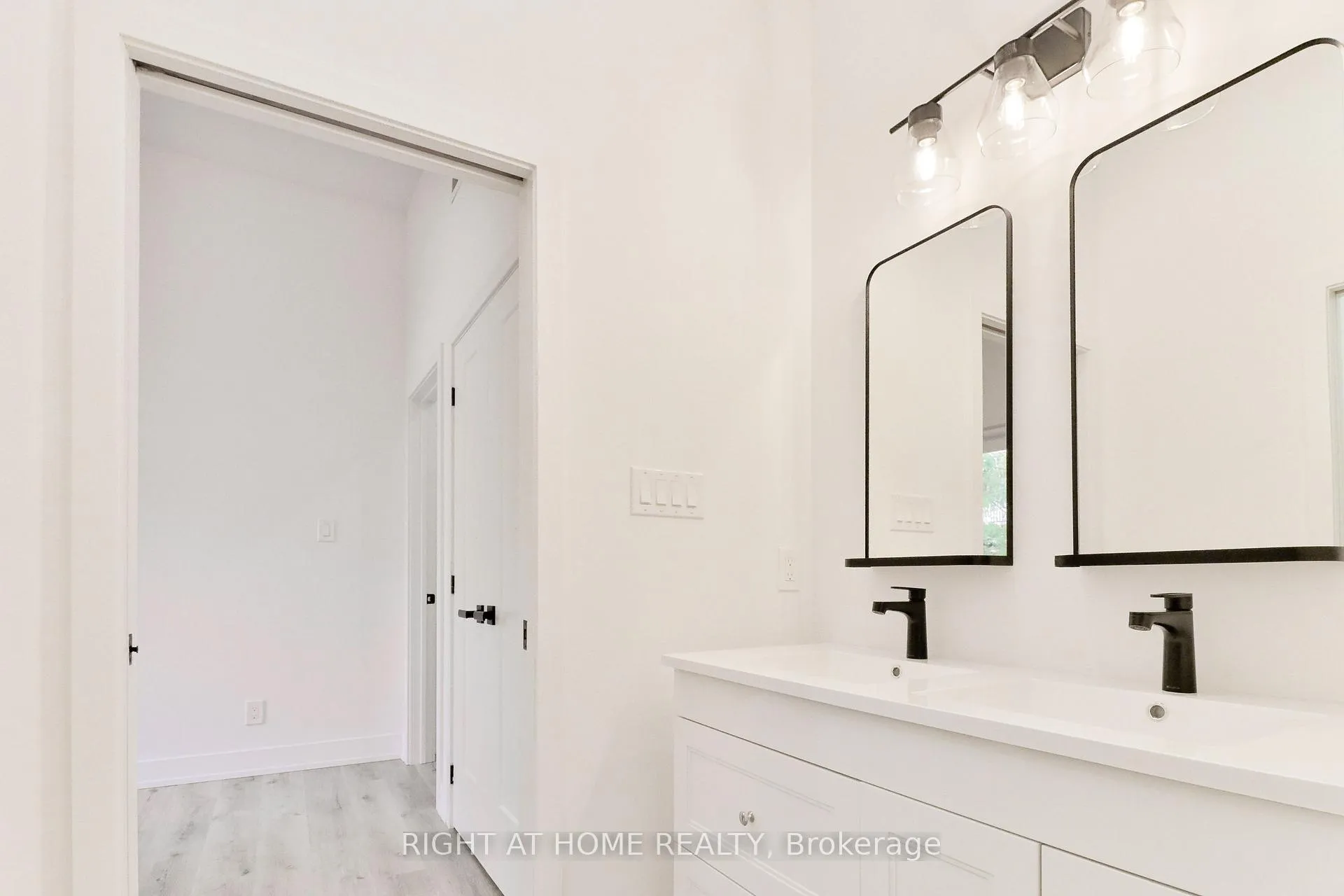Photo 11 of 45 Brock Avenue, Toronto, South Parkdale — HOMEH
