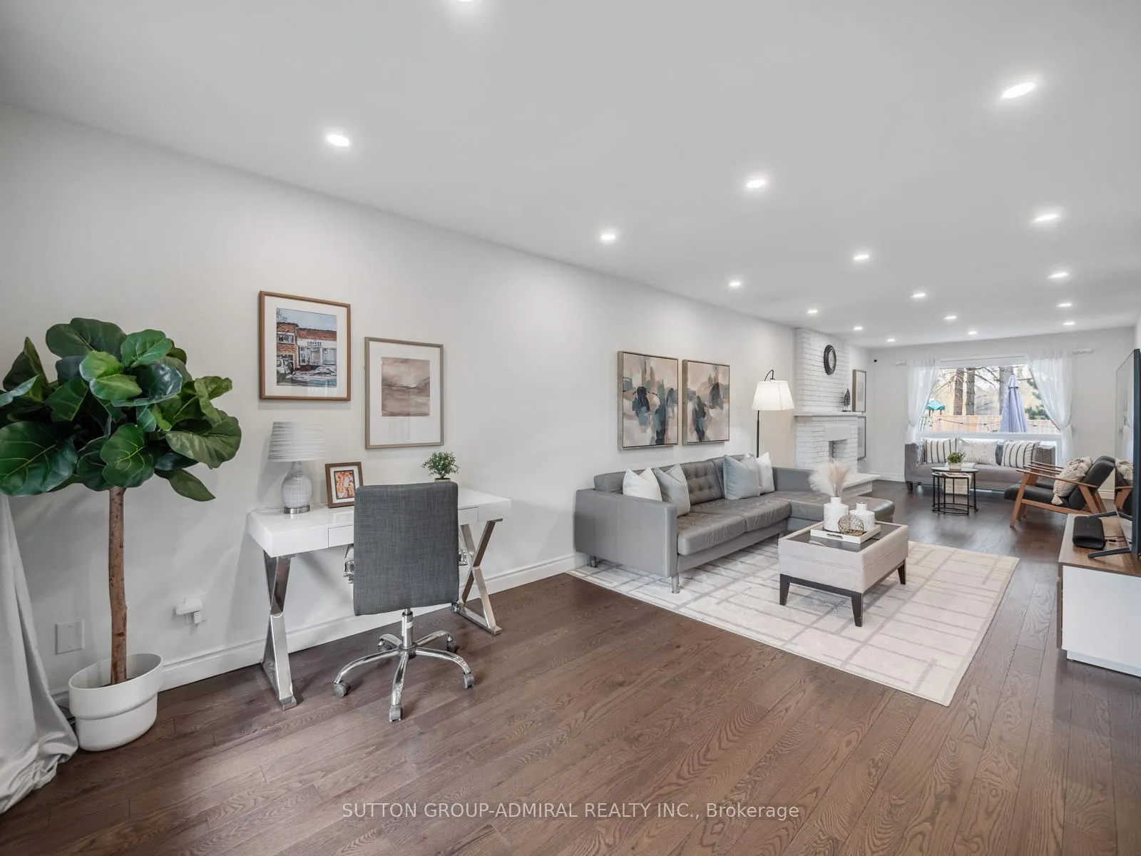 Photo 5 of 110 Conley Street, Vaughan, Lakeview Estates — HOMEH