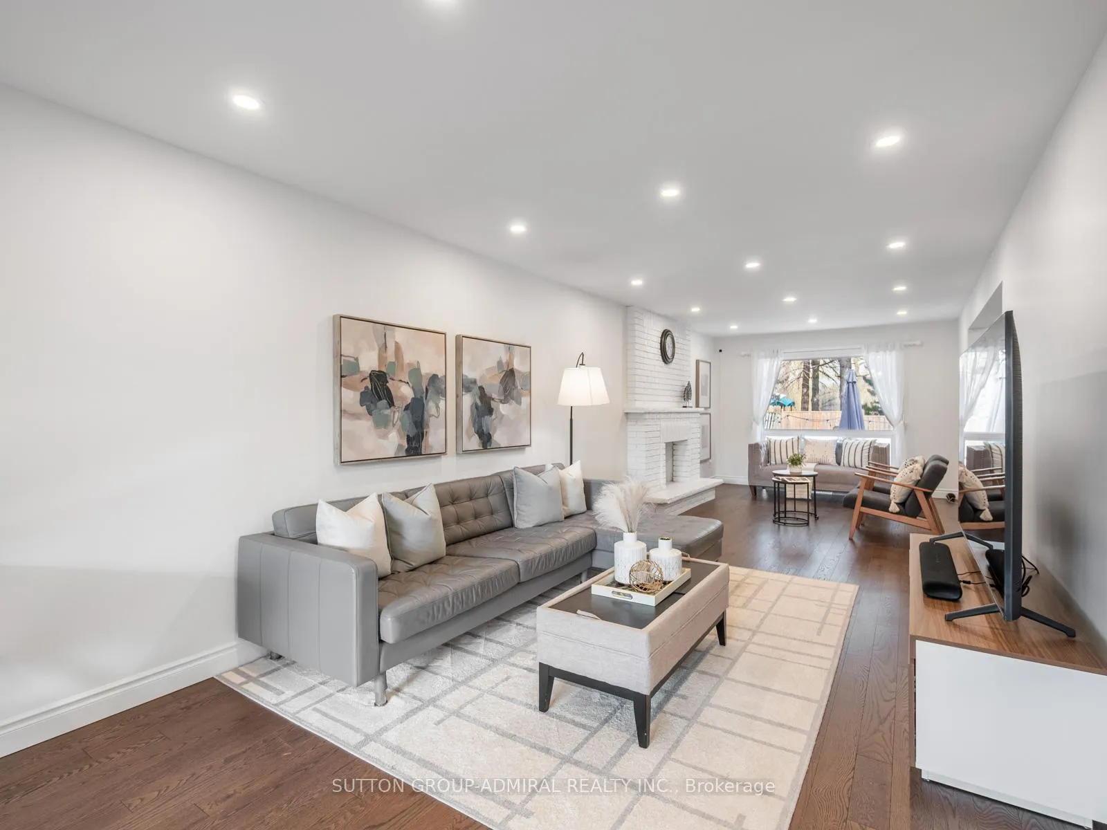 Photo 8 of 110 Conley Street, Vaughan, Lakeview Estates — HOMEH