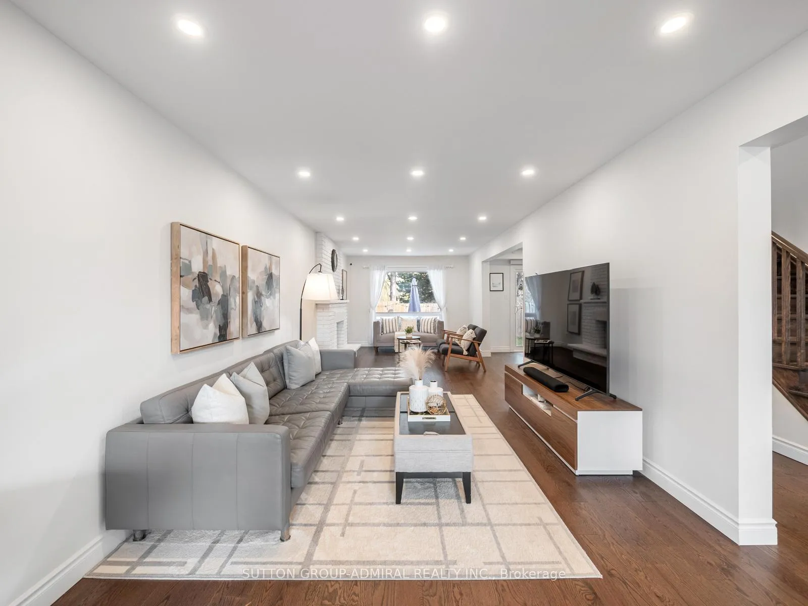 Photo 9 of 110 Conley Street, Vaughan, Lakeview Estates — HOMEH