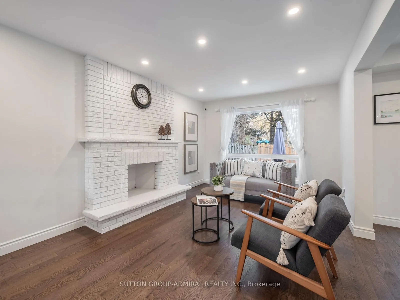 Photo 12 of 110 Conley Street, Vaughan, Lakeview Estates — HOMEH