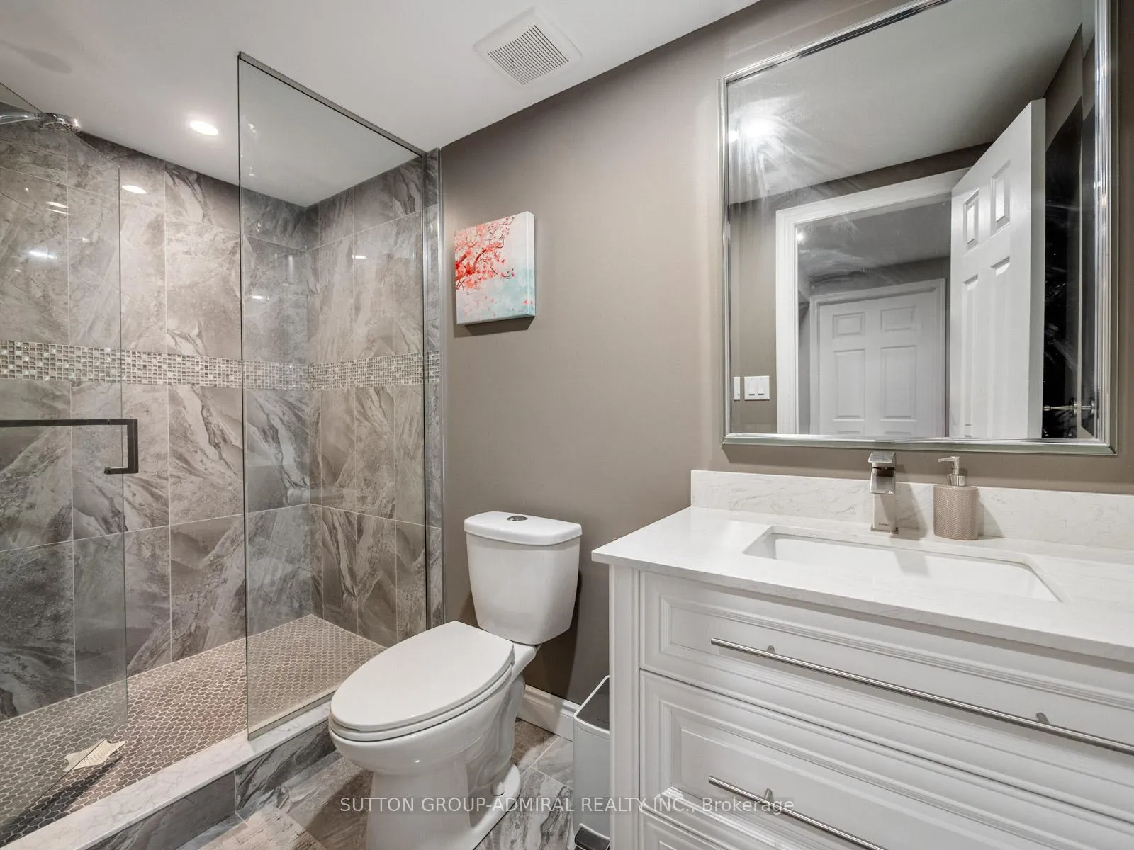Photo 40 of 110 Conley Street, Vaughan, Lakeview Estates — HOMEH