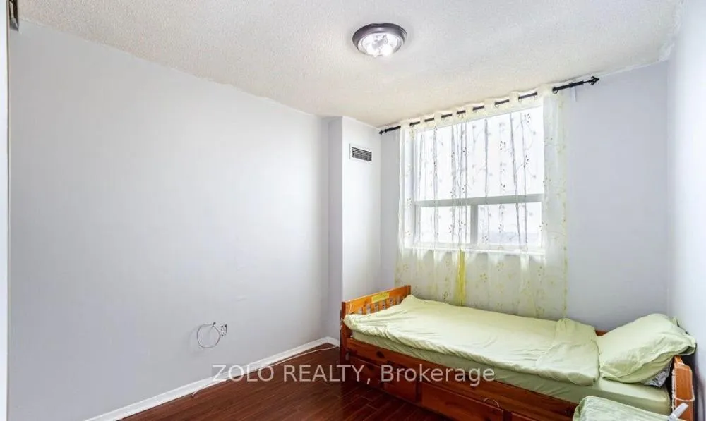 Photo 7 of Unit 1601, 3 Lisa Street, Brampton, Queen Street Corridor — HOMEH