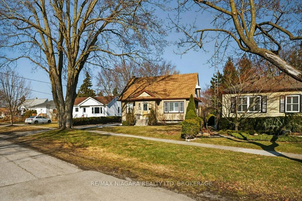 Photo 5 of 6 Grammar Avenue, St. Catharines, Vine/Linwell — HOMEH
