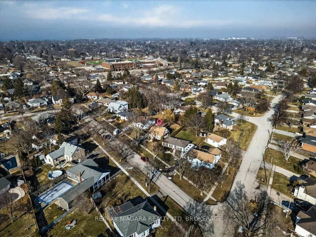 Photo 46 of 6 Grammar Avenue, St. Catharines, Vine/Linwell — HOMEH