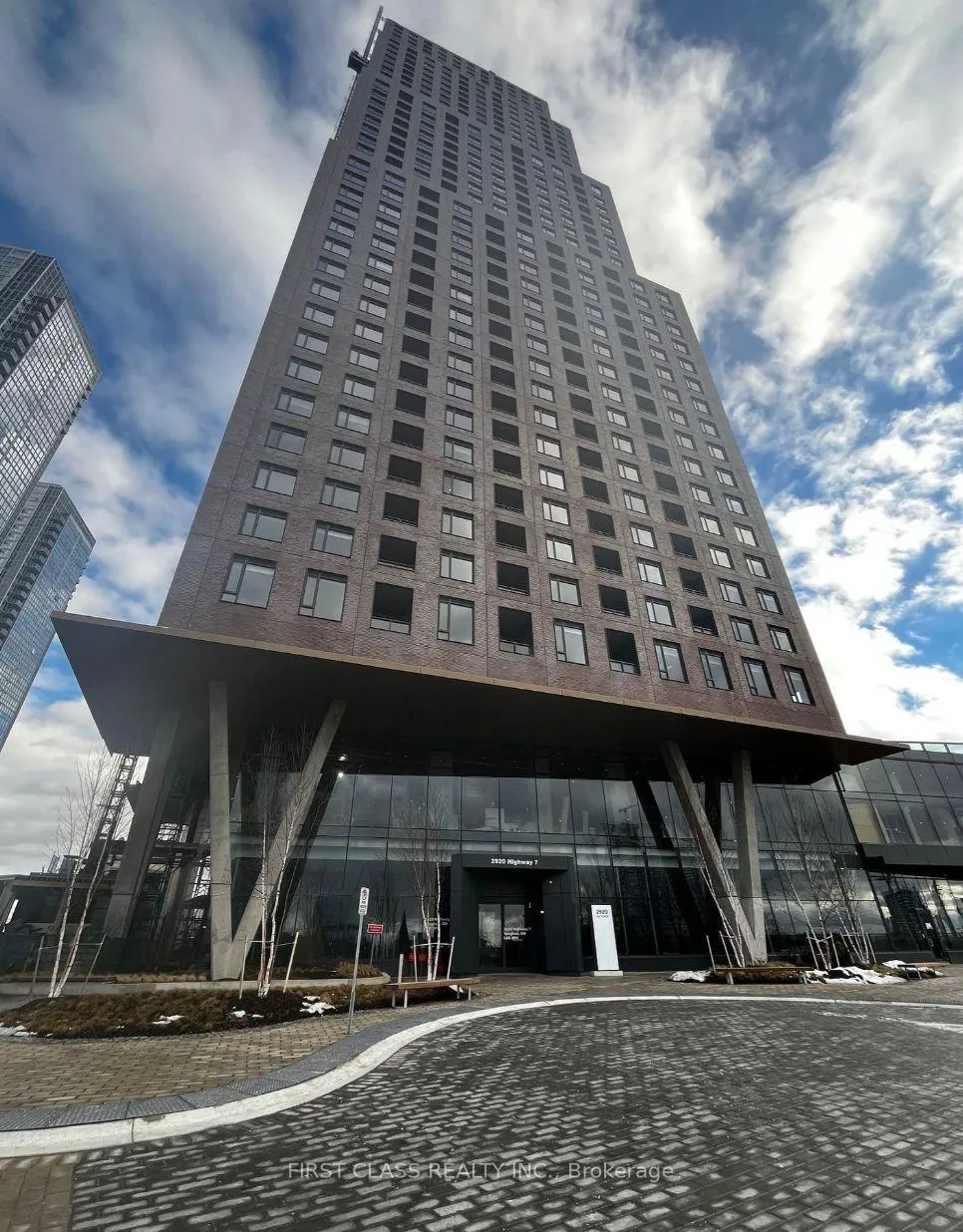 Photo 1 of Unit 1813, 2920 Highway 7, Vaughan, Concord — HOMEH