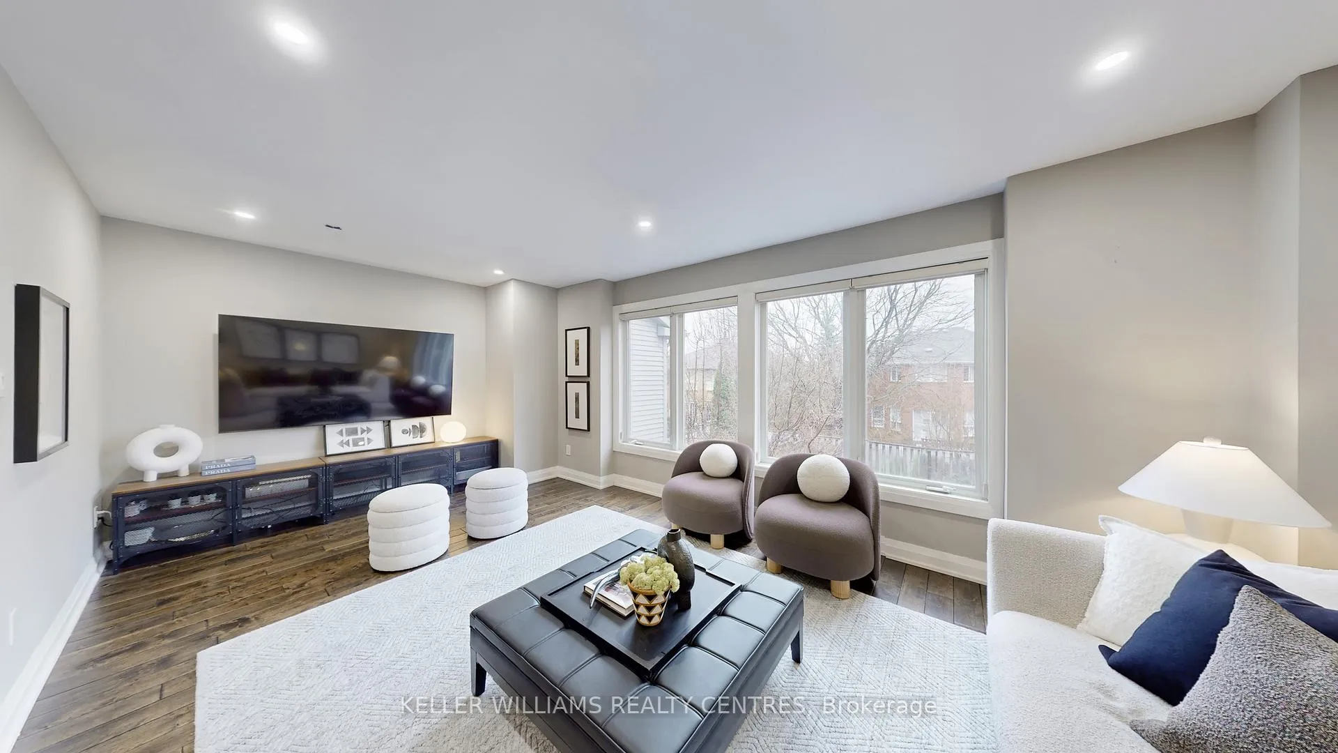 Photo 3 of 1170 Leewood Drive, Oakville, Glen Abbey — HOMEH