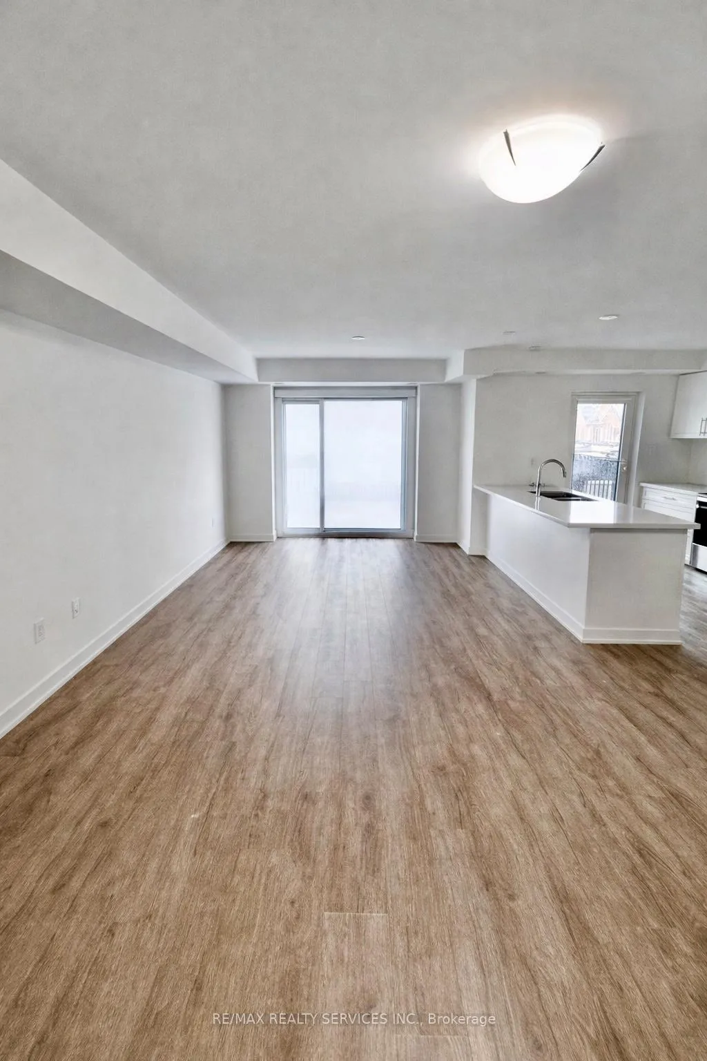 Photo 3 of Unit 4, 65 Romilly Avenue, Brampton, Northwest Brampton — HOMEH