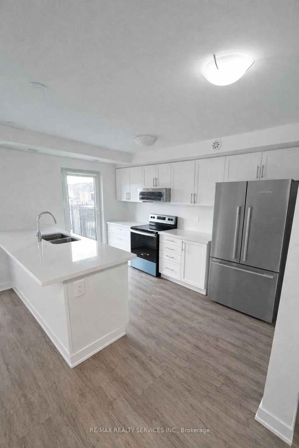 Photo 4 of Unit 4, 65 Romilly Avenue, Brampton, Northwest Brampton — HOMEH