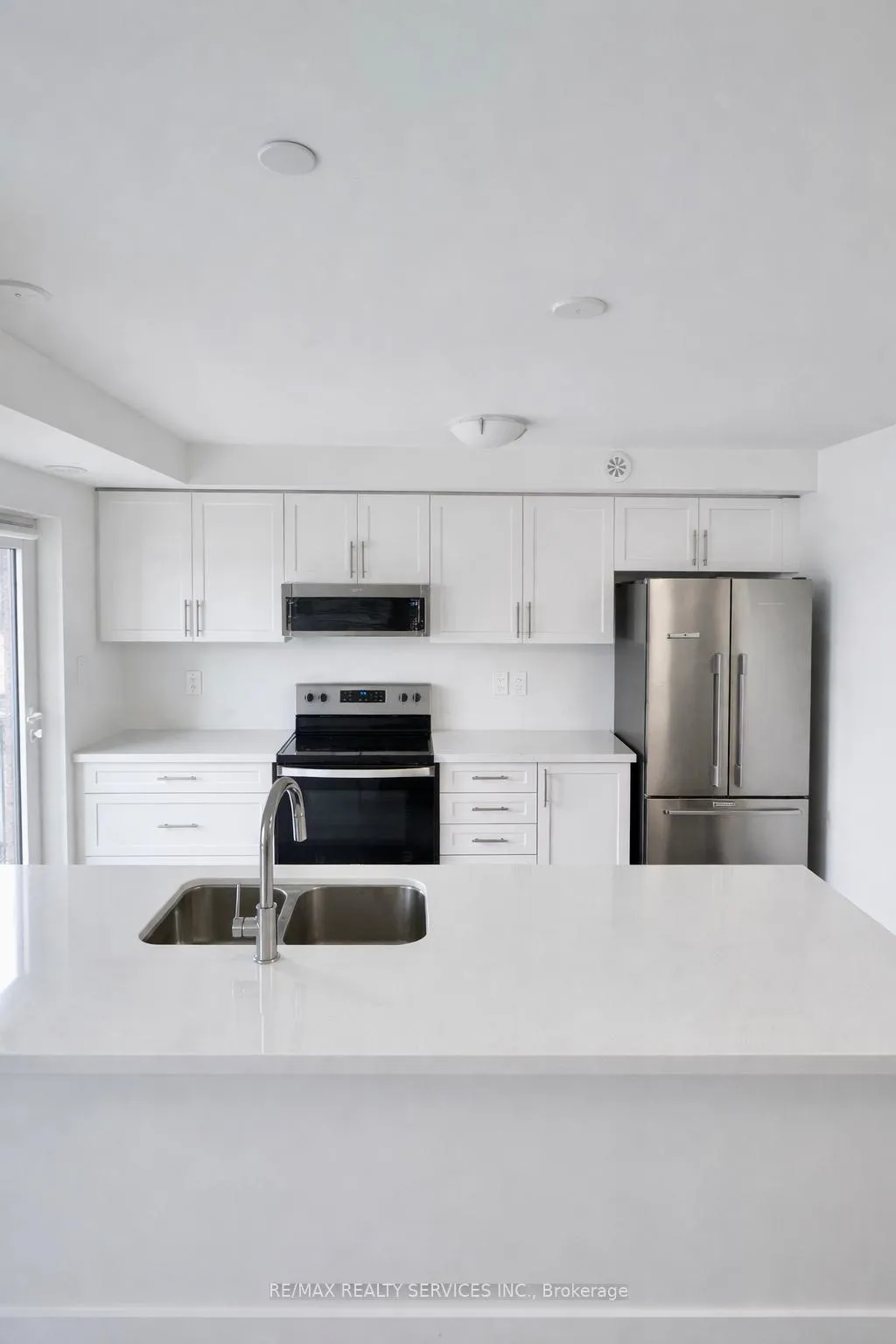 Photo 5 of Unit 4, 65 Romilly Avenue, Brampton, Northwest Brampton — HOMEH