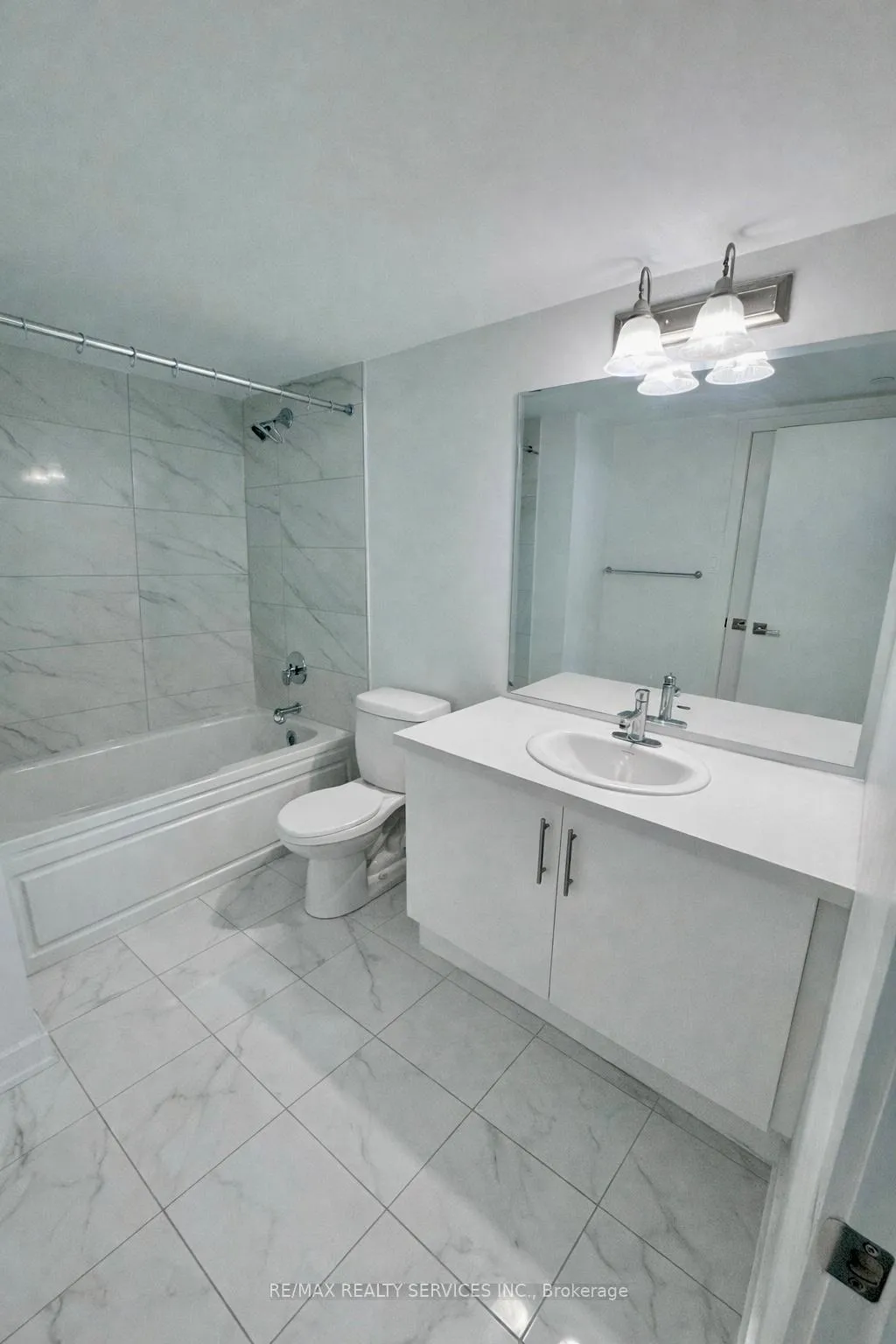 Photo 9 of Unit 4, 65 Romilly Avenue, Brampton, Northwest Brampton — HOMEH