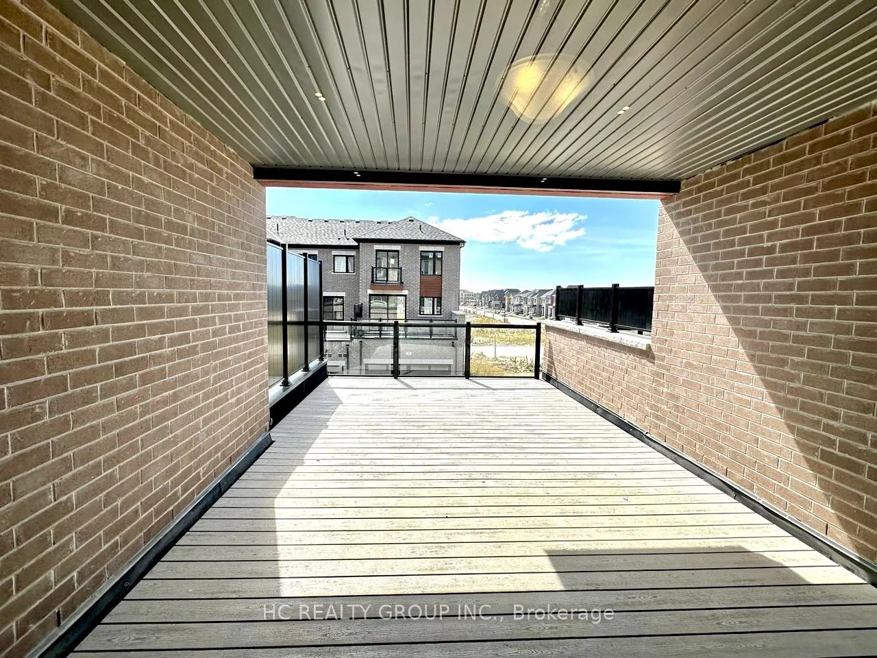 Photo 9 of 561 Vine Cliff Boulevard, Markham, Rural Markham — HOMEH