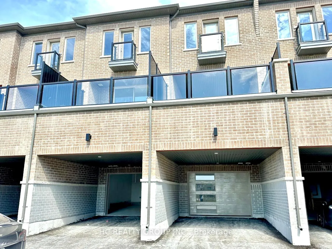 Photo 10 of 561 Vine Cliff Boulevard, Markham, Rural Markham — HOMEH